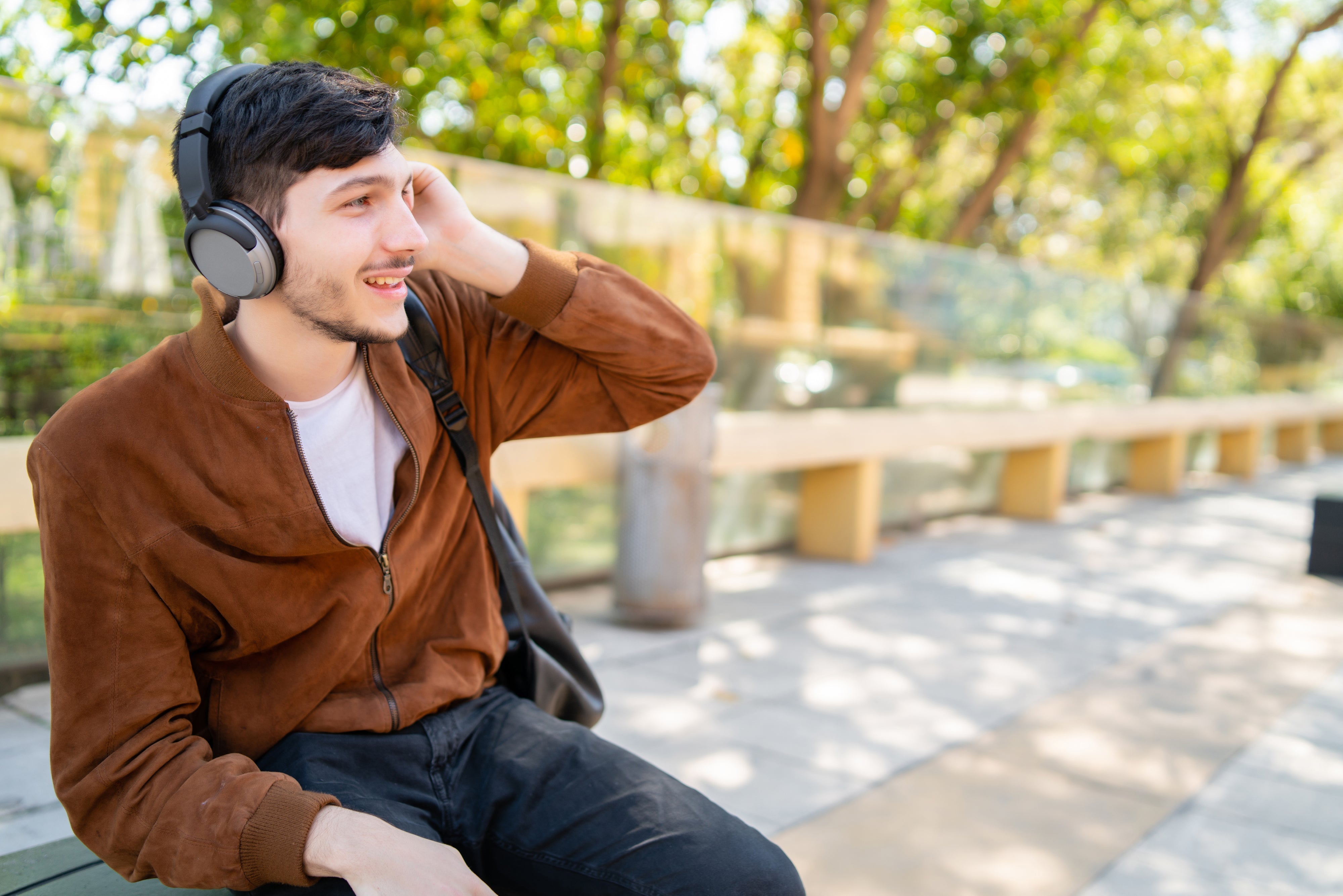 How to choose the right headphones for your daily needs